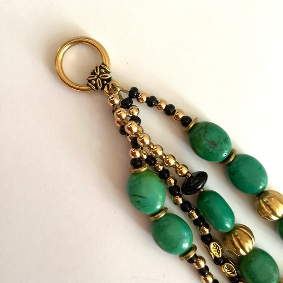 Handmade green turquoise magnesite and onyx multi strand stack bracelet - Picture 7 of 7